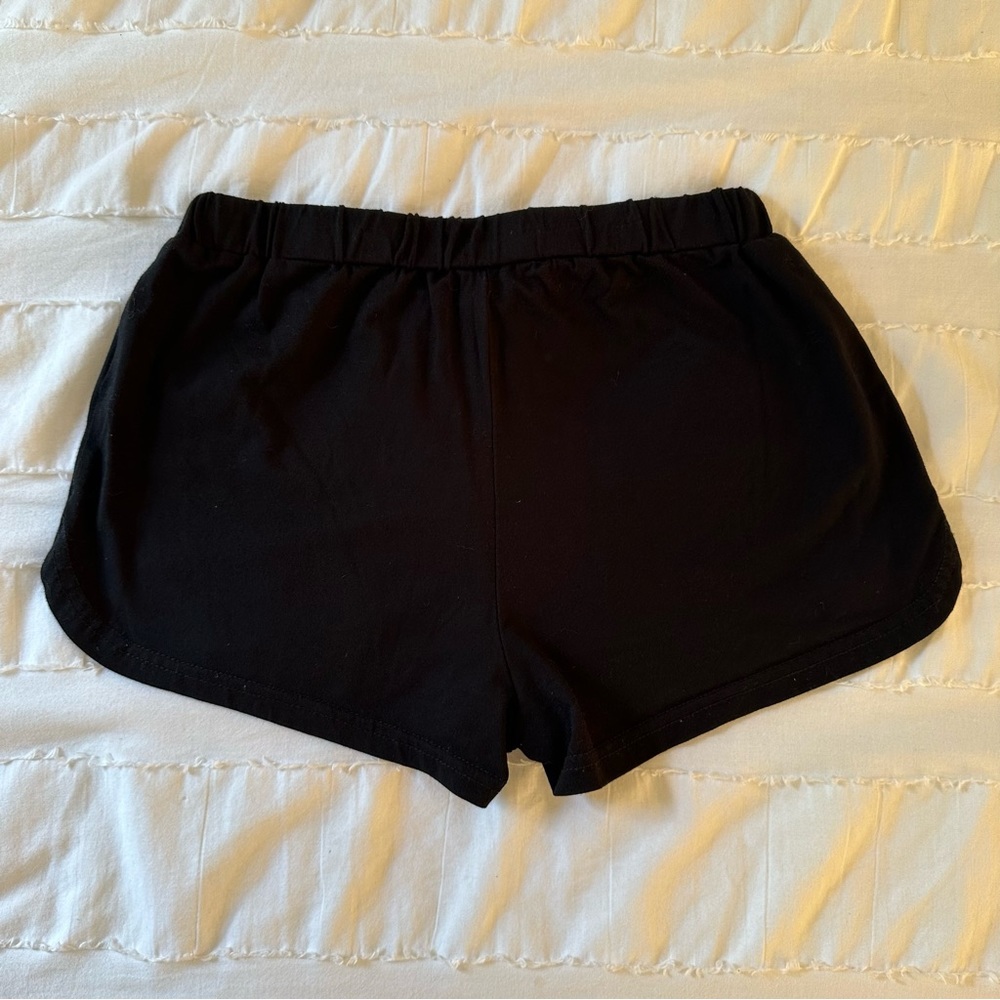 ✧ BLACK SHORTS ✧ - Picture 3 of 3